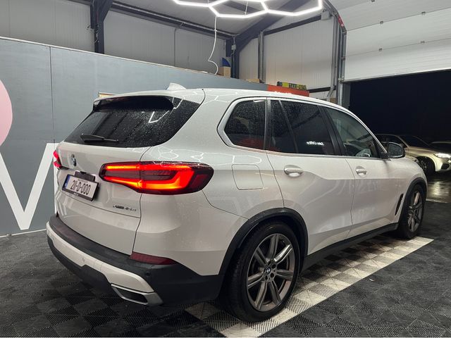 Image for 2021 BMW X5 €49950! 2021 BMW X5 xDRIVE45E 3.0 AUTOMATIC / CRUISE CONTROL / 360° PARKING CAMERA / ELECTRIC MEMORY & HEATED SEATS / PANORAMIC SUNROOF / AMBIENT LIGHTS