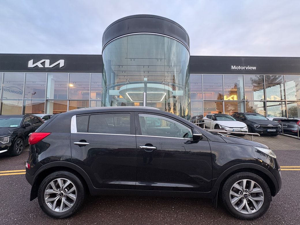 Image for 2015 Kia Sportage Platinum SE 4DR, Touch Screen Infotainment System, Sat Nav, Bluetooth, AUX Connection, Multi-Function Steering Wheel, 