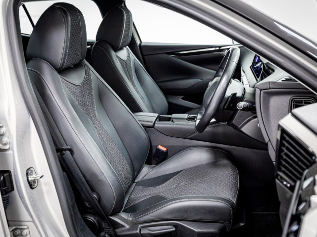 Image for 2024 DS Automobiles DS 4 Trocadero 1.5 Diesel Auto 130HP
