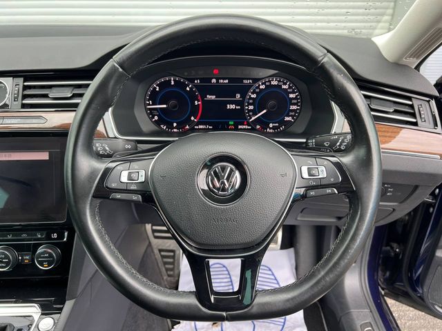 Image for 2018 Volkswagen Passat VARIANT HIGHLINE 2.0 TDI ** HIGH SPEC ** // FULL SERVICE HISTORY // COOLED & HEATED SEATS // ADAPTIVE CRUISE CONTROL