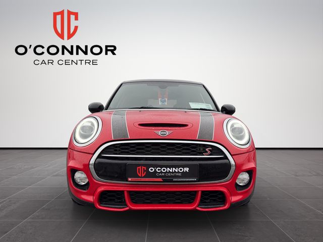 Image for 2018 Mini Cooper "Small car, big attitude — this Cooper S puts the fun back into driving"