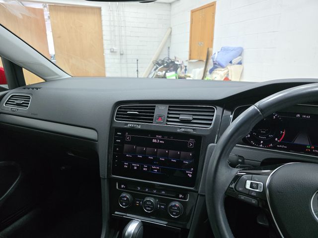 Image for 2018 Volkswagen Golf 1.2 TSI Automatic, Reversing camera