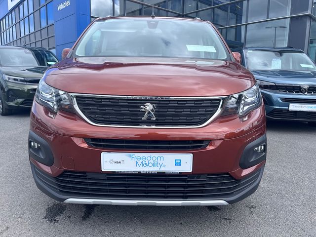 Image for 2021 Peugeot Rifter Wheelchair Accessible