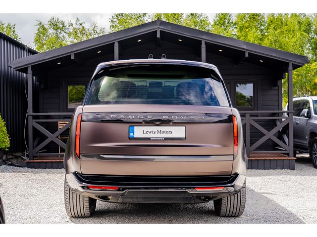 Image for 2025 Land Rover Range Rover AUTOBIOGRAPHY P460E HUGE SPEC, IRISH CAR, TOURMALINE BROWN SATIN PAINT, PERLINO INTERIOR, MERIDIAN SOUND SYSTEM, TILT AND SLIDE PAN ROOF, AIR SUSPENSION, HUD, HEATED/COOLED/ MASSAGE SEATS P