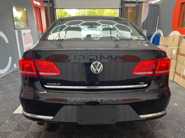 Image for 2015 Volkswagen Passat 2015 VOLKSWAGEN PASSAT TSI COMFORT LINE BLUEMOTION 1.4 AUTOMATIC / CRUISE CONTROL / PARKING CAMERA / PADDLE SHIFTERS AND MORE