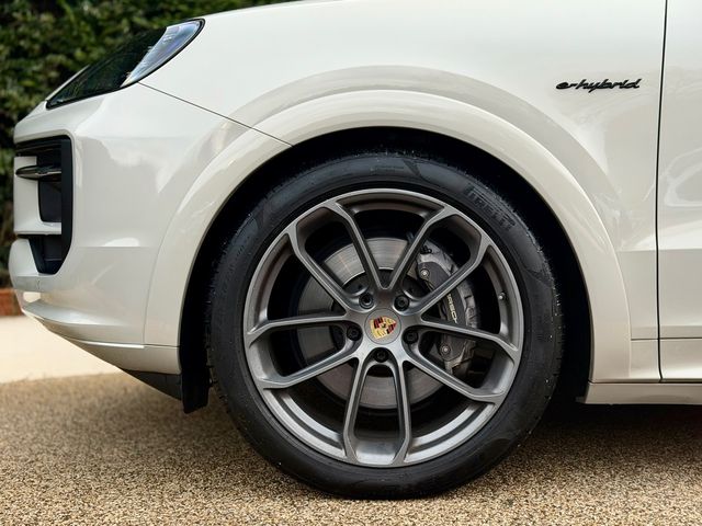 Image for 2024 Porsche Cayenne E-hybrid 4DR Auto