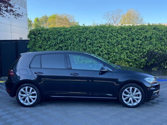 Image for 2017 Volkswagen Golf HIGHLINE 1.4 TSI AUTO // APPLE CARPLAY/ANDROID AUTO // DUAL ZONE CLIMATE CONTROL // DIGITAL CLUSTER