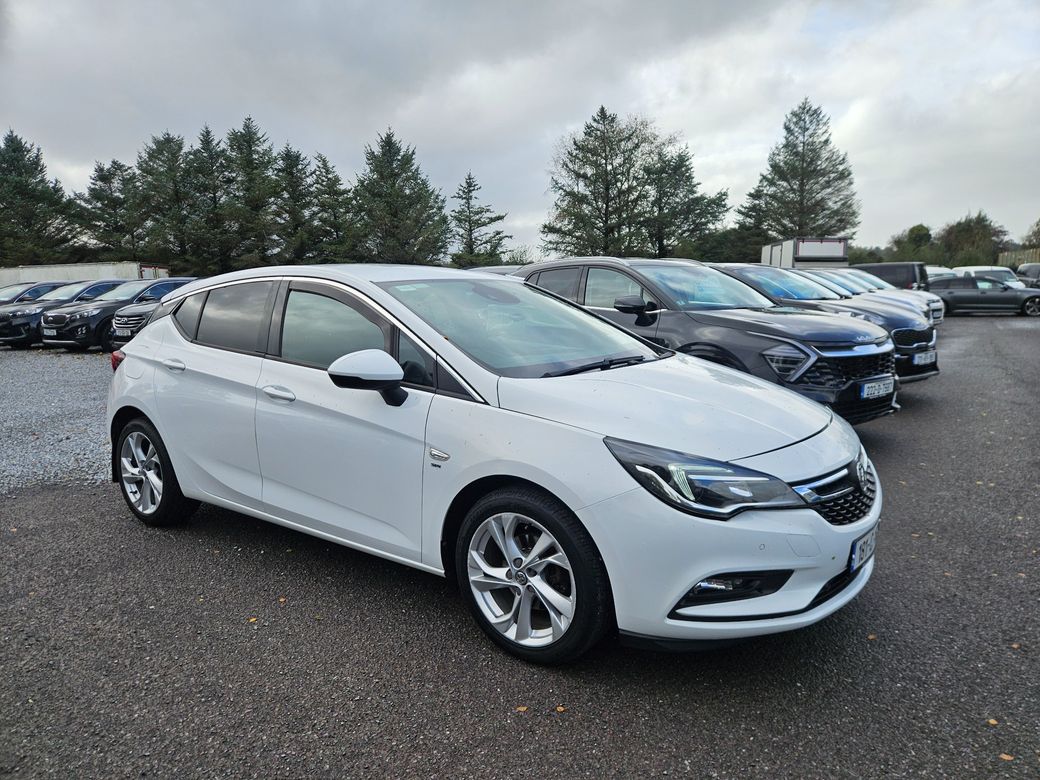 Image for 2018 Vauxhall Astra 1.4 SRI 99BHP 5DR