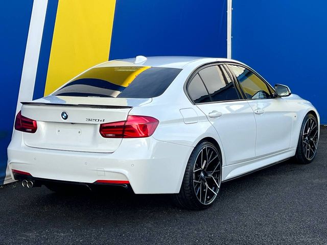 Image for 2016 BMW 3 Series 320d M-SPORT COMPETITION // NEW 20" COMPETITION ALLOYS // REVERS CAMERA // SUEDE M-SPORT INTERIOR