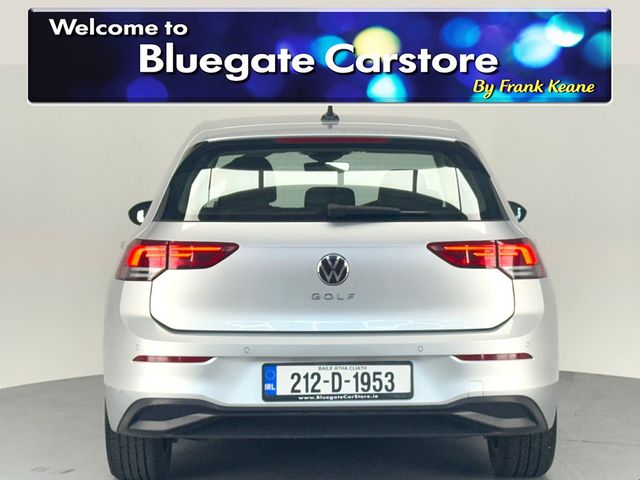 Image for 2021 Volkswagen Golf LIFE 2.0 TDI 115HP 5DR**ADAPTIVE CRUISE CONTROL**LANE ASSIST**DIGITAL CLIMATE CONTROL**FRONT & REAR PARKING SENSORS**REVERSINING CAMERA**WIRELESS PHONE CHARGER**HISTORY CHECKED**FINANCE ARRANGED**