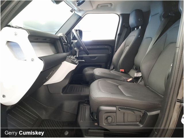Image for 2025 Land Rover Defender 110 3.0D X-Dynamic SE | Commercial 3 Seats