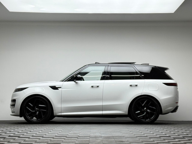 Image for 2023 Land Rover Range Rover Sport DYNAMIC SE *PAN ROOF*
