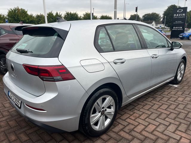 Image for 2023 Volkswagen Golf Life 2.0 TDI 115HP 5DR