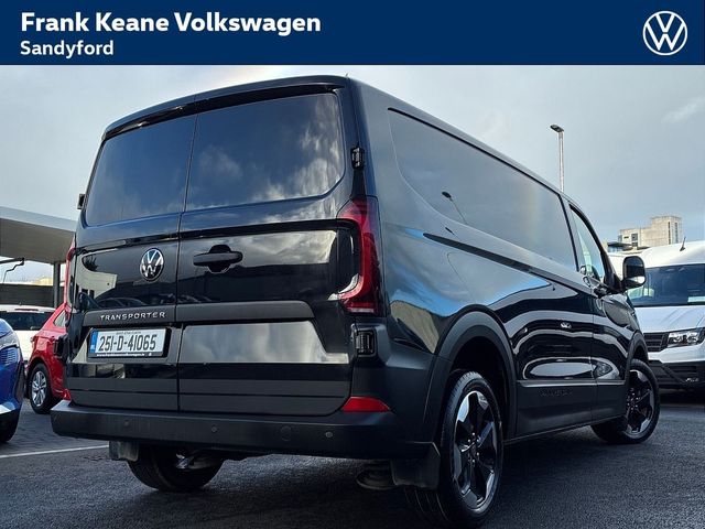 Image for 2025 Volkswagen Transporter PAN AMERICANA LWB 32 150BHP *19" INDIANAPOLIS ALLOYS* *HEATED SEATS* *HEATED WINDSHIELD* *LED CARGO LIGHTS* *APPLE CARPLAY/ANDROID AUTO* *REAR VIEW CAMERA* *FRONT AND REAR PARKING SENSORS*