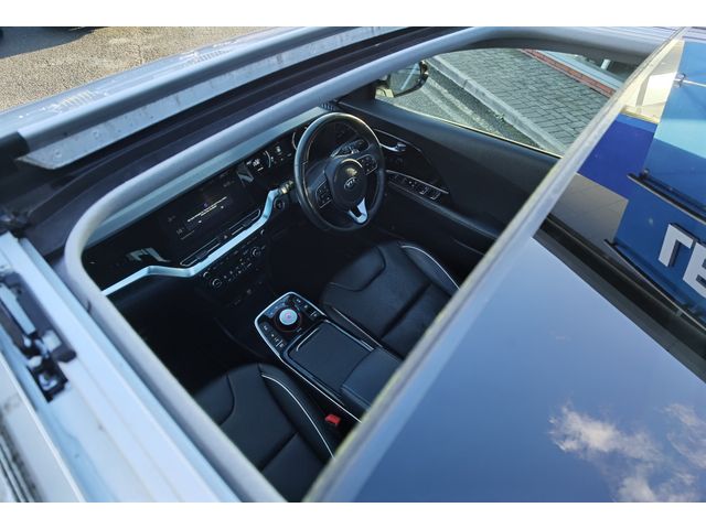Image for 2021 Kia Niro 64KWH EV 4 PLUS **SUNROOF + JBL SOUND SYSTEM** - FINANCE AVAILABLE - CALL US TODAY ON 01 492 6566 OR 087-092 5525