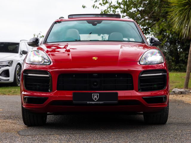 Image for 2022 Porsche Cayenne 3.0 V6 E-Hybrid