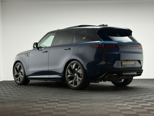 Image for 2025 Land Rover Range Rover Sport P550E AUTOBIOGRAPHY