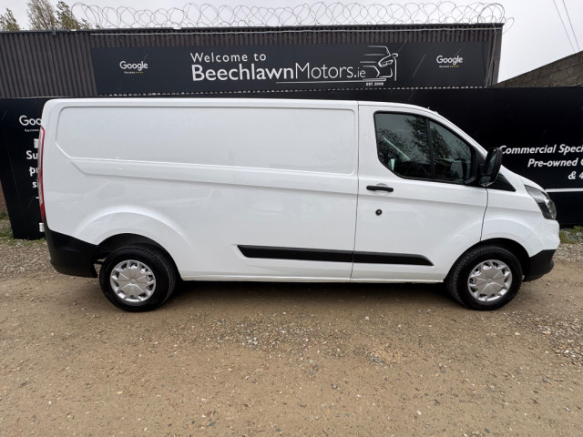 Image for 2020 Ford Transit Custom 300 2.0 TDCI 105PS LWB VAN // PRICE EXCL. VAT // 0NE OWNER // FULL SERVICE HISTORY // 11/26 CVRT // TIMING/WET BELT REPLACED // GREAT CONDITION //