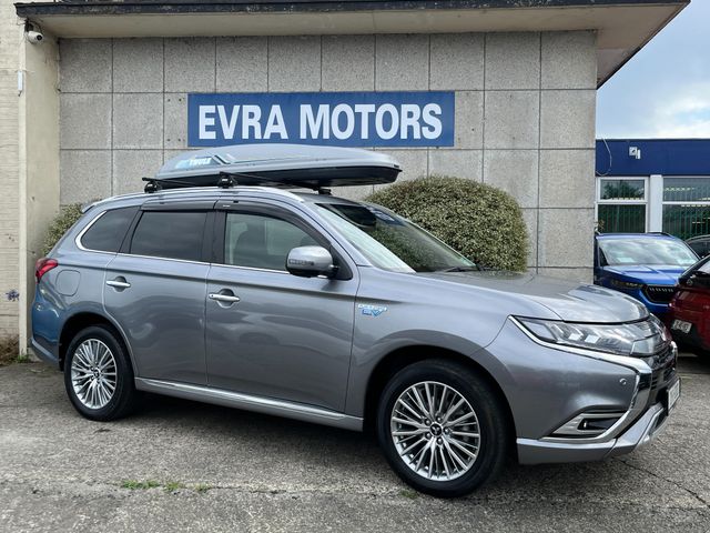 Image for 2021 Mitsubishi Outlander G 4WD PHEV AUTOMATIC 2.4 PETROL //HIGH SPEC//LOW MILES//HALF LEATHER HEATED ELECTRIC SEATS//HEATED STEERING WHEEL//REVERSE CAMERA//KEYLESS ENTRY//ADAPTIVE CRUISE CONTROL// 