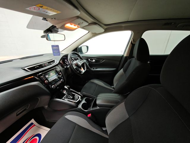 Image for 2019 Nissan Qashqai 1.5 DSL SV DCT Automatic, Reversing camera, Panoramic roof