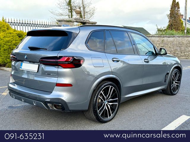 Image for 2025 BMW X5 50e M-SPORT AUTO X-DRIVE==HIGH SPEC==COMFORT PLUS PACK==M-SPORT PRO PACK==
