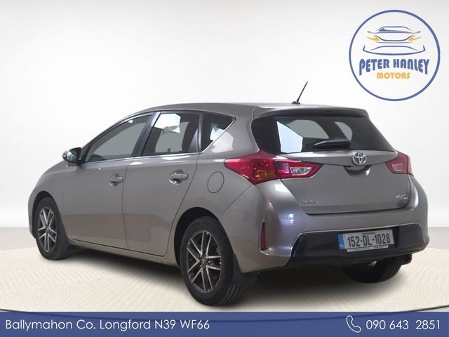 Image for 2015 Toyota Auris D-4D 90 (1.4) 5Dr Sol