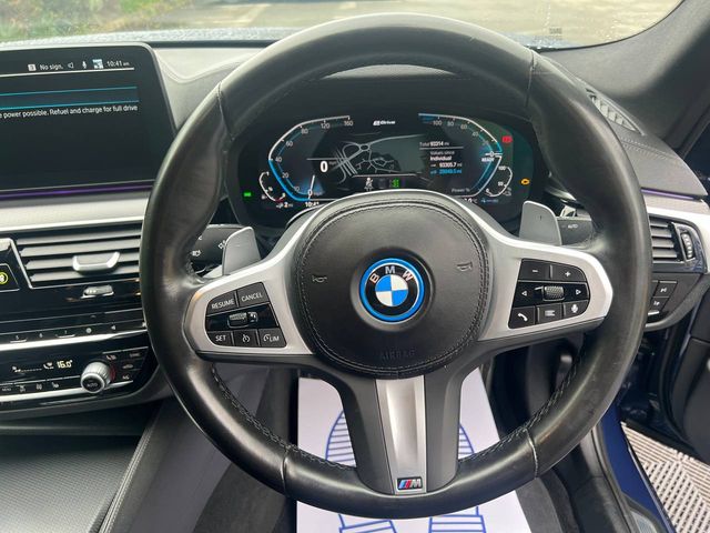 Image for 2020 BMW 5 Series 530e M-SPORT 2.0 HYBRID AUTO // COMPETITION PACK // DIGITAL SERVICE HISTORY // DUAL ZONE CLIMATE CONTROL // APPLE CARPLAY/ANDROID AUTO