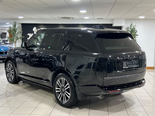 Image for 2023 Land Rover Range Rover P440e SE=PAN ROOF//ELECTRIC SIDE STEPS//SHADOW PACK=FULL LAND ROVER SERVICE HISTORY=TAILORED FINANCE PACKAGES AVAILABLE=TRADE IN'S WELCOME