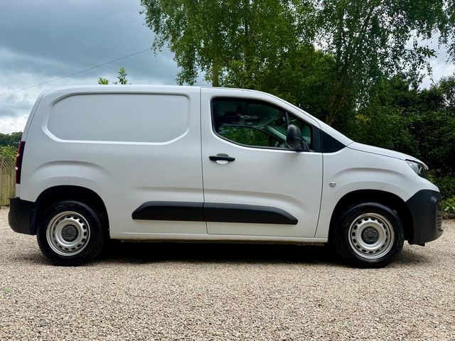 Image for 2023 Peugeot Partner *Sale Agreed* ACTIVE PLUS 3 SEAT 1.5 BLUE HDI