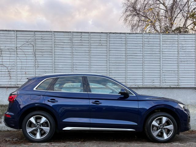 Image for 2021 Audi Q5 40 TDI S-TRONIC Q SE LAUNCH 5DR AUTO / LEATHER / HEATED SEATS / *FINANCE PACKAGES AVAILABLE*
