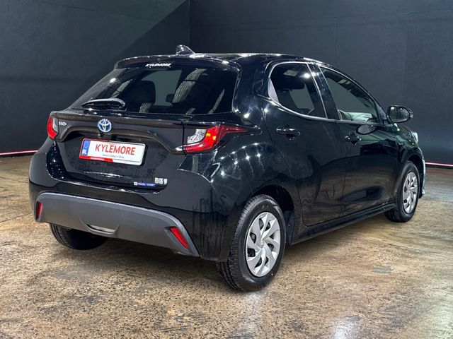Image for 2023 Toyota Yaris 1.5 HYBRID AUTOMATIC - PUSH BUTTON START/STOP - CRUISE CONTROL - REAR CAMERA