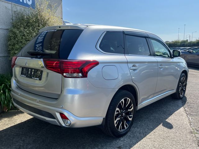 Image for 2018 Mitsubishi Outlander PHEV G LIMITED 4WD AUTOMATIC HYBRID 2.0 PETROL //HIGH SPEC//LOW MILES//HALF LEATHER HEATED SEATS//HEATED STEERING WHEEL//ADAPTIVE CRUISE CONTROL//KEYLESS ENTRY//