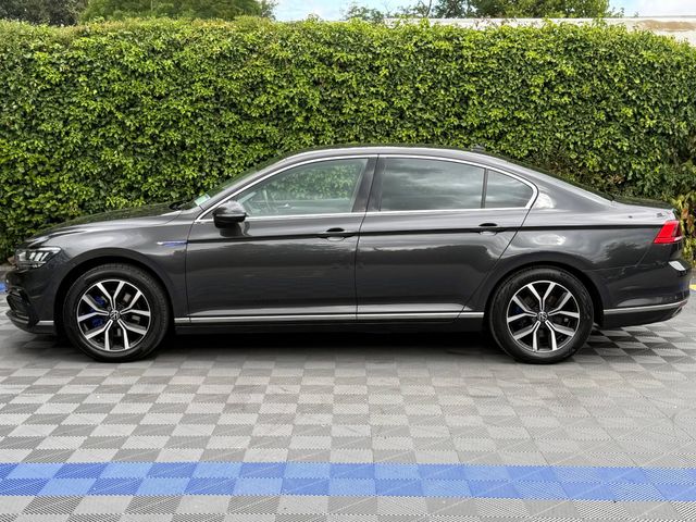 Image for 2021 Volkswagen Passat GTE 1.4 HYBRID AUTO // MAIN DEALER SERVICE HISTORY // LEATHER HEATED SEATS // APPLE CARPLAY/ANDROID AUTO
