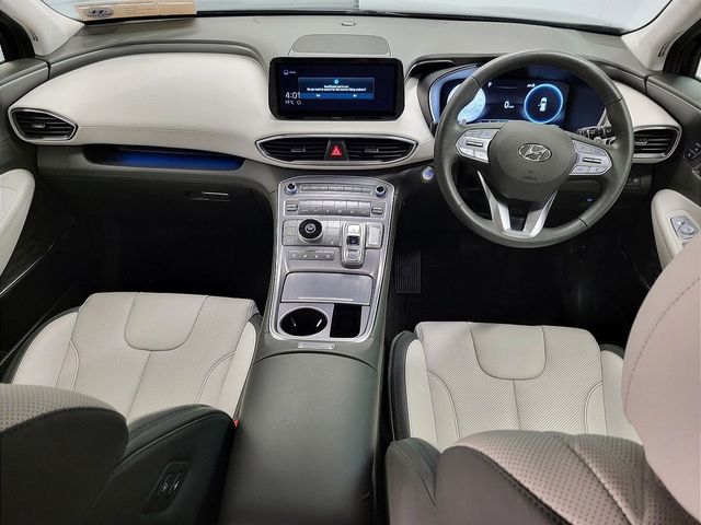 Image for 2022 Hyundai Santa Fe 2.2 CRDi 2WD Executive Plus Auto Finance From €195 per week