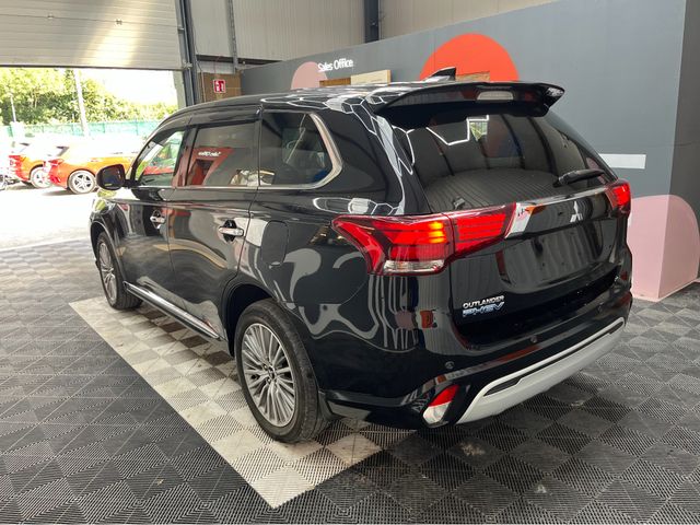 Image for 2020 Mitsubishi Outlander OUTLANDER 2.4 HYBRID / 62k KMs / HEATED SEATS & WHEEL , REVERSE CAMERA , ADAPTIVE CRUISE & MORE