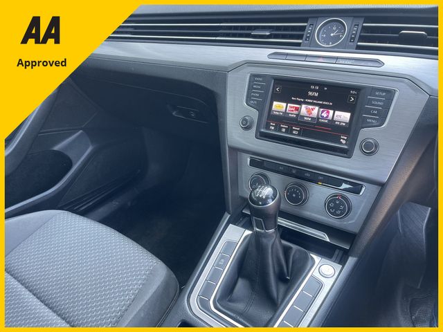 Image for 2015 Volkswagen Passat 1.6 TDI S BLUEMOTION FREE DELIVERY 