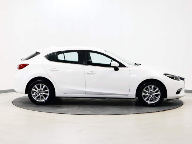 Image for 2017 Mazda Mazda3 *4* 1.5D (105PS) Executive 4DR