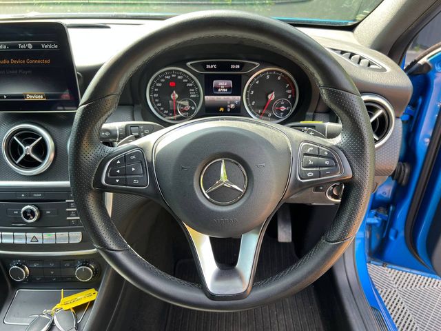 Image for 2017 Mercedes-Benz A Class A180 AMG-STYLE 1.6 AUTO // NEW 19" AMG-LINE ALLOYS // REVERSE CAMERA // HALF LEATHER HEATED SEATS