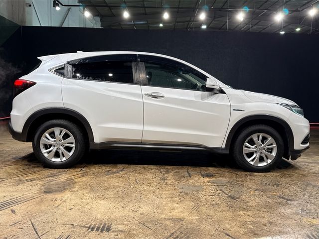 Image for 2019 Honda Vezel HYBRID 1.5L AUTOMATIC - REVERSE CAMERA - A/C HEATING CONTROLS -CRUISE CONTROLS