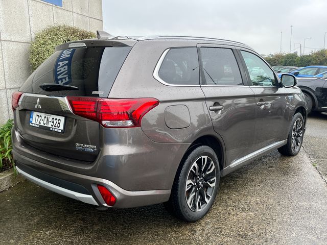 Image for 2017 Mitsubishi Outlander 4H 4WD HYBRID PHEV AUTOMATIC 2.0 PETROL //HIGH SPEC//FULL LEATHER HEATED SEATS//360 PARKING CAMERAS//SAT NAV//KEYLESS ENTRY//HEATED STEERING WHEEL//SUNROOF//