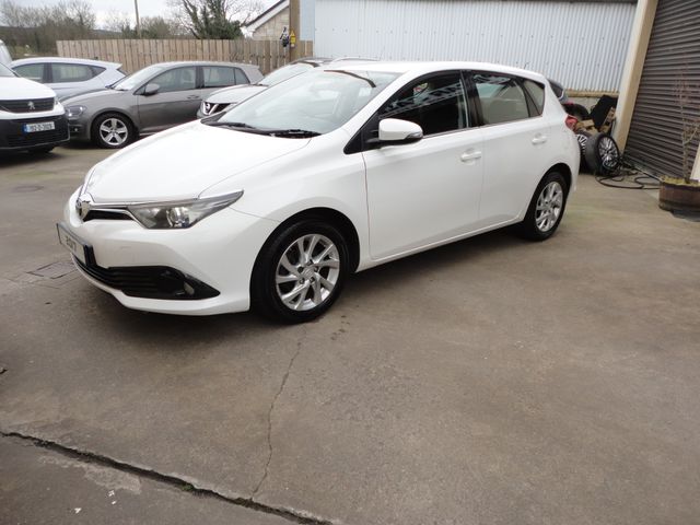 Image for 2017 Toyota Auris VVT-I ICON