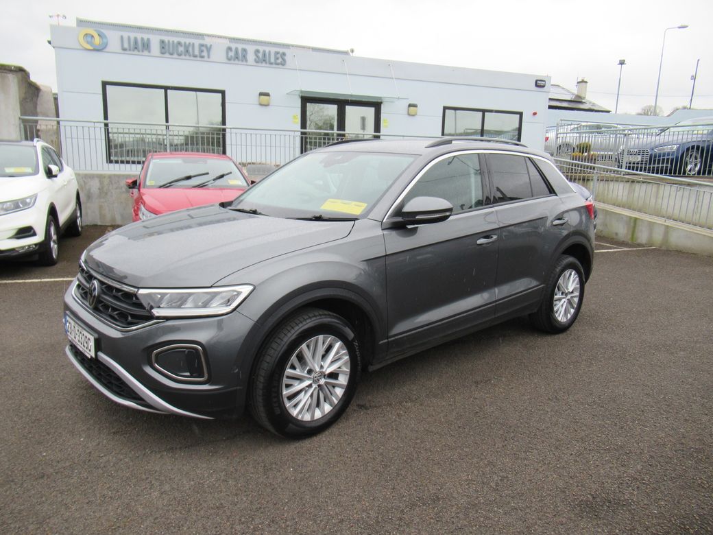 Image for 2023 Volkswagen T-Roc Life 1.0 TSI M6F 110HP 5DR