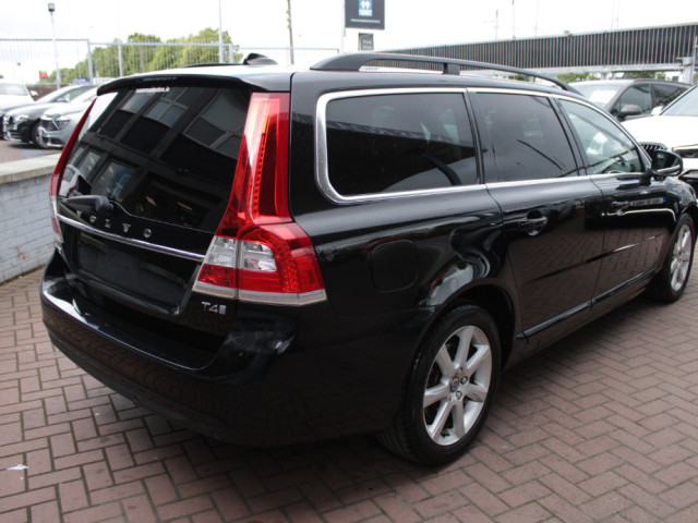Image for 2016 Volvo V70 2.0T5 CLASSIC 5DR ESTATE AUTO // HARMAN KARDON SOUND SYSTEM // STUNNING CAR // BVUY WITH CONFIDENCE AA AND SIMI APPROVED DEALER 2026 // FIANCE ARRANGED // ALL TRADE INS WELCOME //