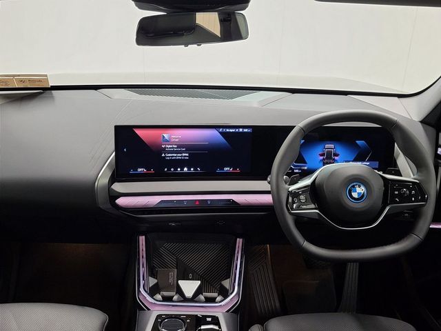 Image for 2026 BMW X3 30e