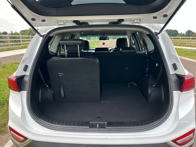 Image for 2019 Hyundai Santa Fe 2.2D Premium Spec *7 SEATER* IMMACULATE CONDITION*Air Conditioning, Multi-Function Steering Wheel, Service History, Cruise Control