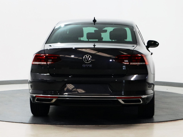 Image for 2022 Volkswagen Passat *57* GTE DSG