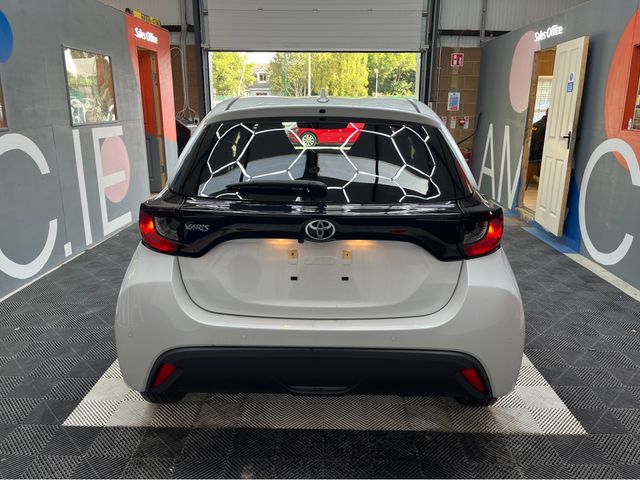 Image for 2024 Toyota Yaris YARIS AUTOMATIC 1.0 PETROL / 7k KMs / REVERSE CAMERA & MORE