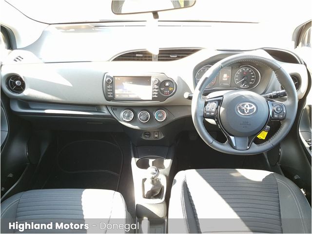 Image for 2020 Toyota Yaris 1.0 VVT-i 5Dr Luna