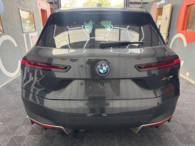 Image for 2022 BMW iX 2022 BMW IX 4WD XDRIVE40 AUTOMATIC / CRUISE CONTROL / PARKING CAMERA / ELECTRIC MEMORY & HEATED SEATS / HEATED STEERING WHEEL / APPLE CARPLAY AND MORE