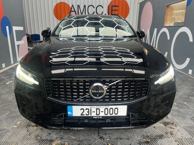 Image for 2023 Volvo V60 2023 VOLVO V60 4wd RECHARGE ULTIMATE T6 AWD PLUG-IN 2.0 AUTOMATIC / CRUISE CONTROL / PARKING CAMERA / ELECTRIC MEMORY & HEATED SEATS / PANORAMIC SUNROOF / HEATED STEERING WHEEL / APPLE CARPLAY AND MOR